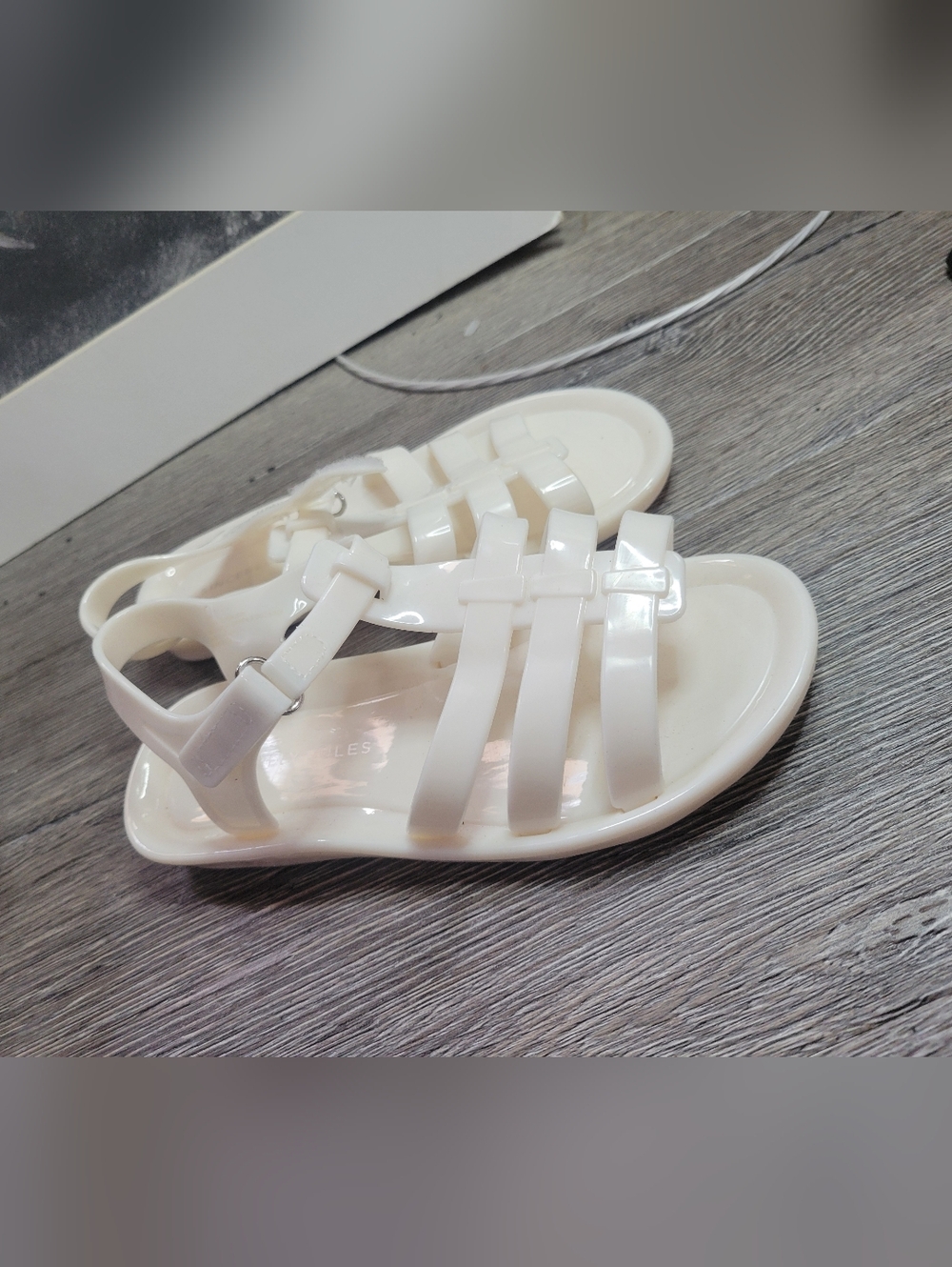 Sincerely Jules NWOT Glossy White Jelly Gladiator‎ Sandals Youth Size 1